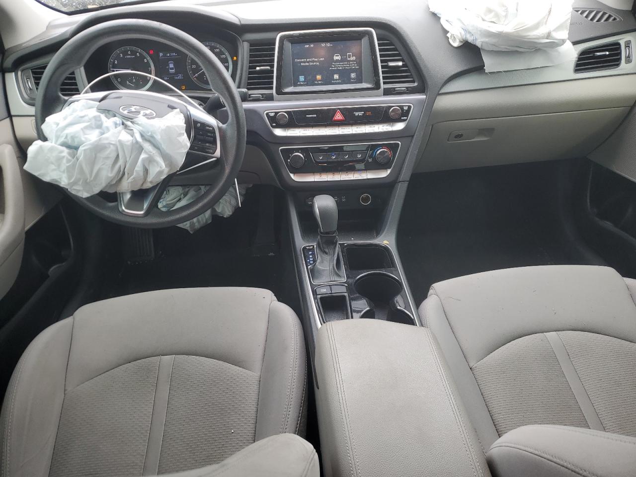 2018 Hyundai Sonata - Image 8