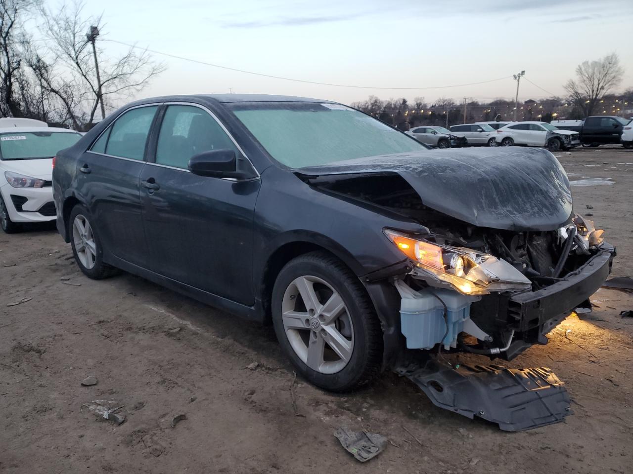 2014 Toyota Camry - Image 4