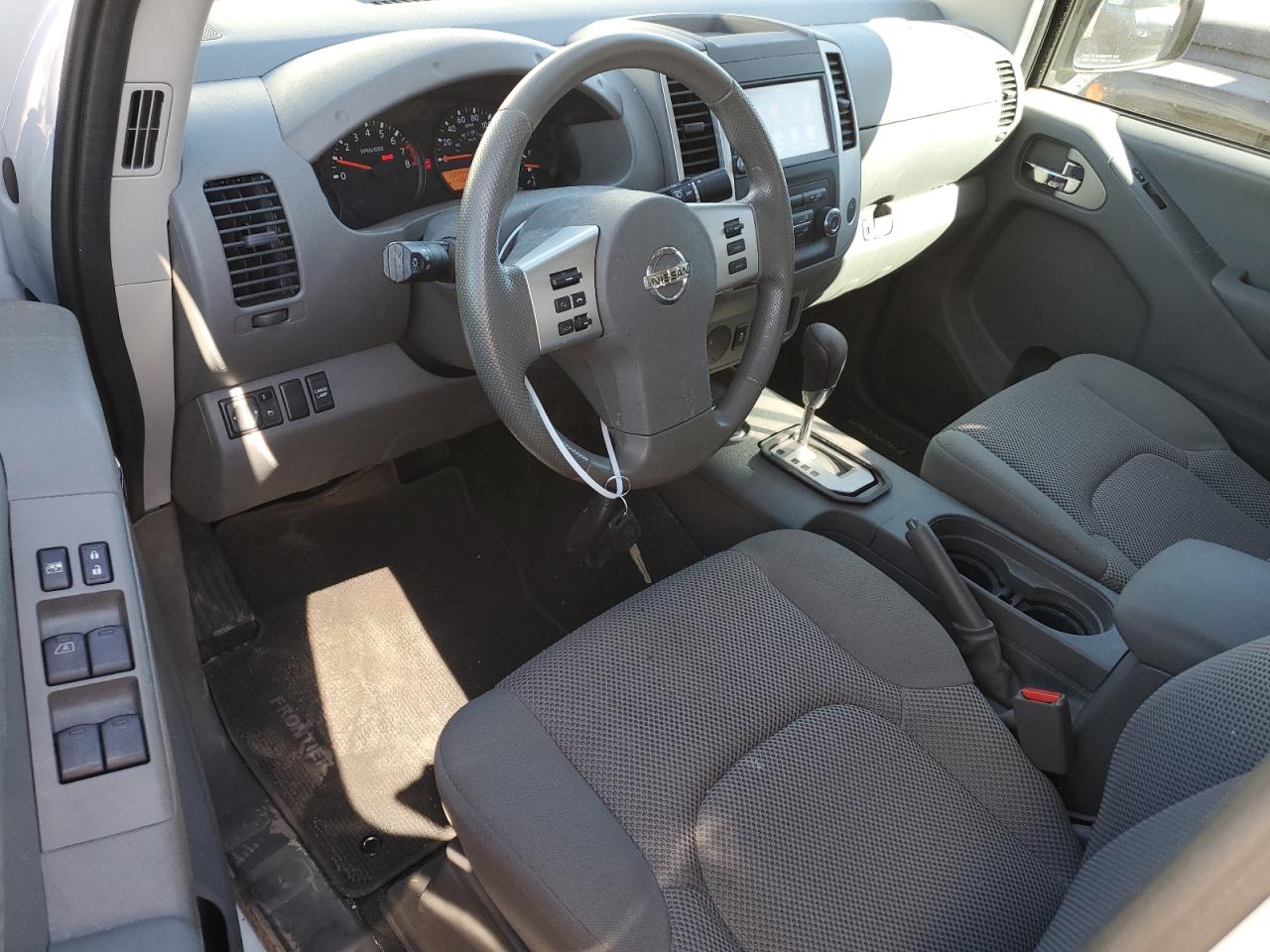 2021 Nissan Navara (Frontier) - Image 8