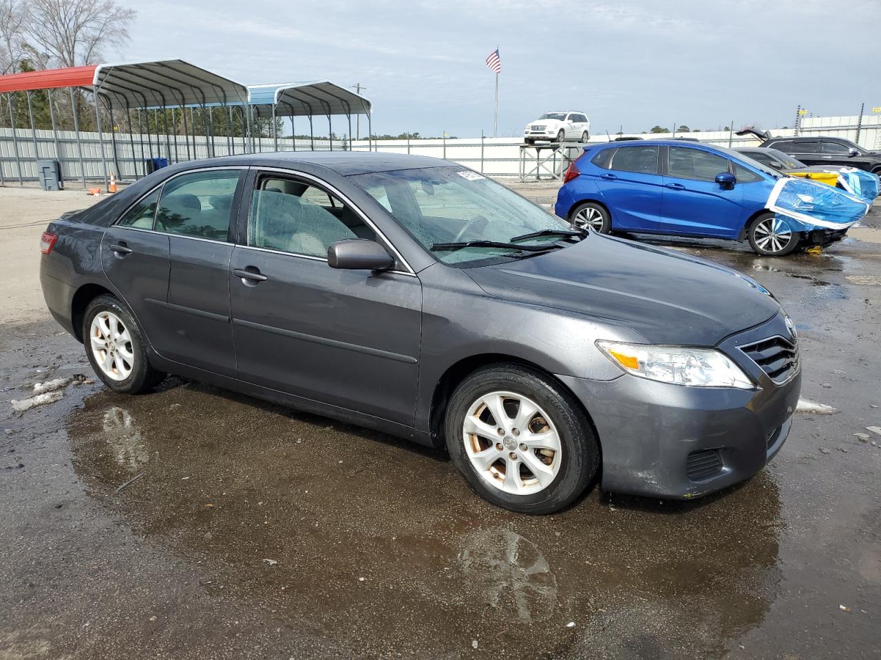 2010 Toyota Camry - Image 4
