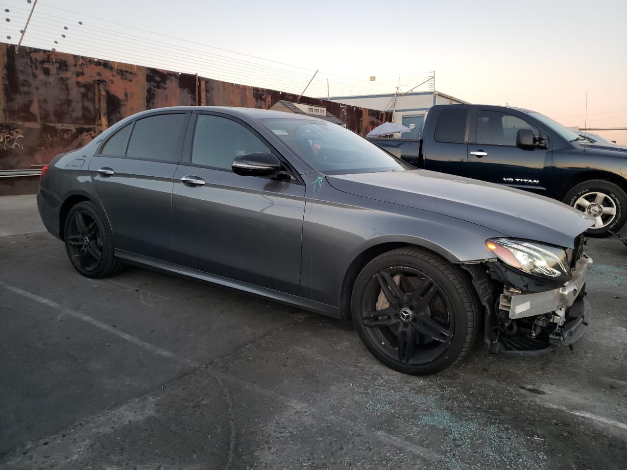 VIN WDDZF4JB9KA567825 2019 MERCEDES-BENZ E-CLASS no.4