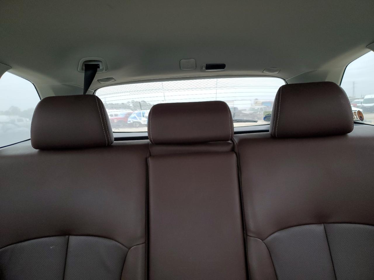 2014 Subaru Outback - Image 10