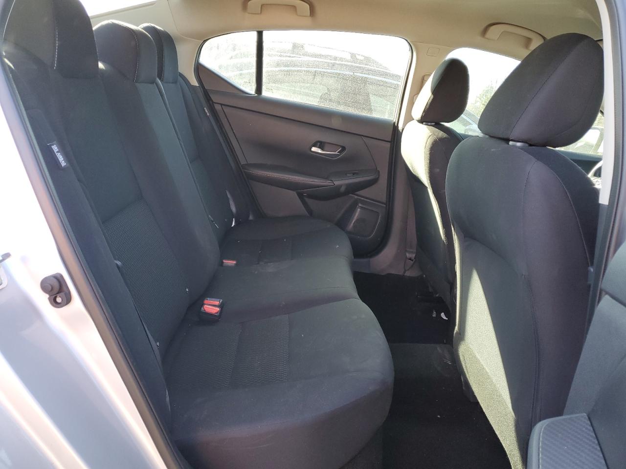 2022 Nissan Sentra - Image 10