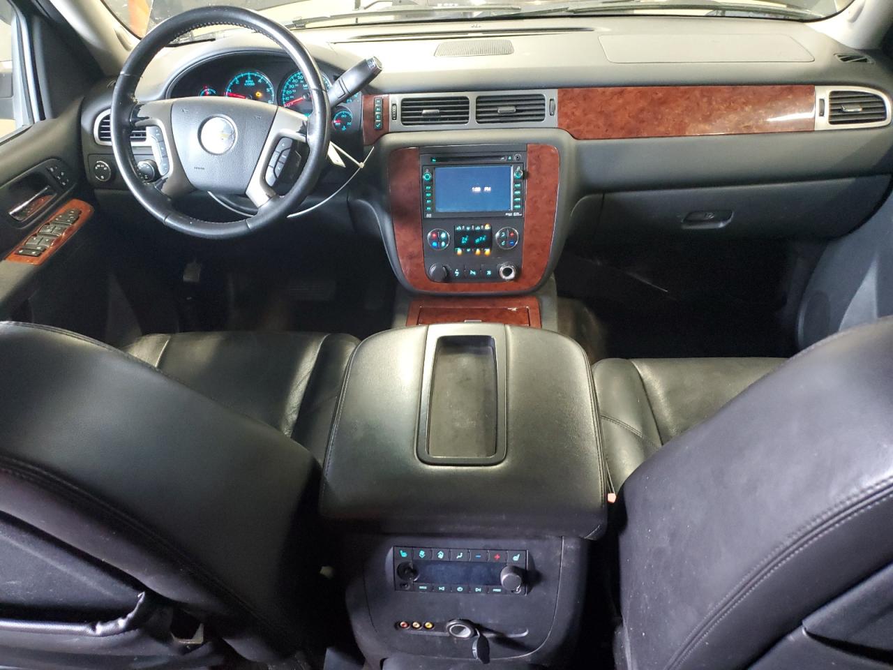 2011 Chevrolet Tahoe - Image 8