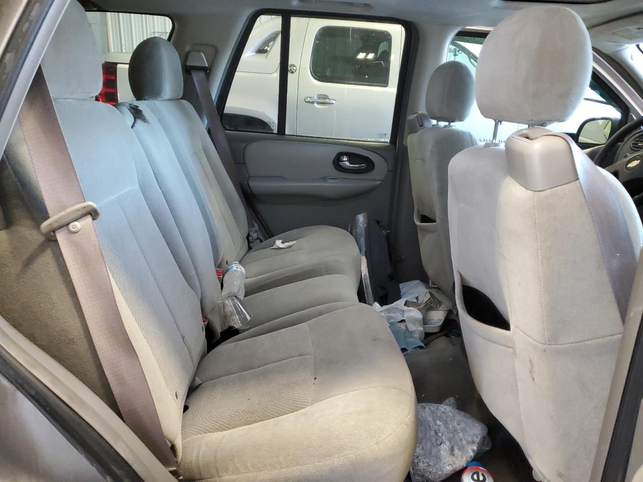2005 Chevrolet TrailBlazer - Image 11