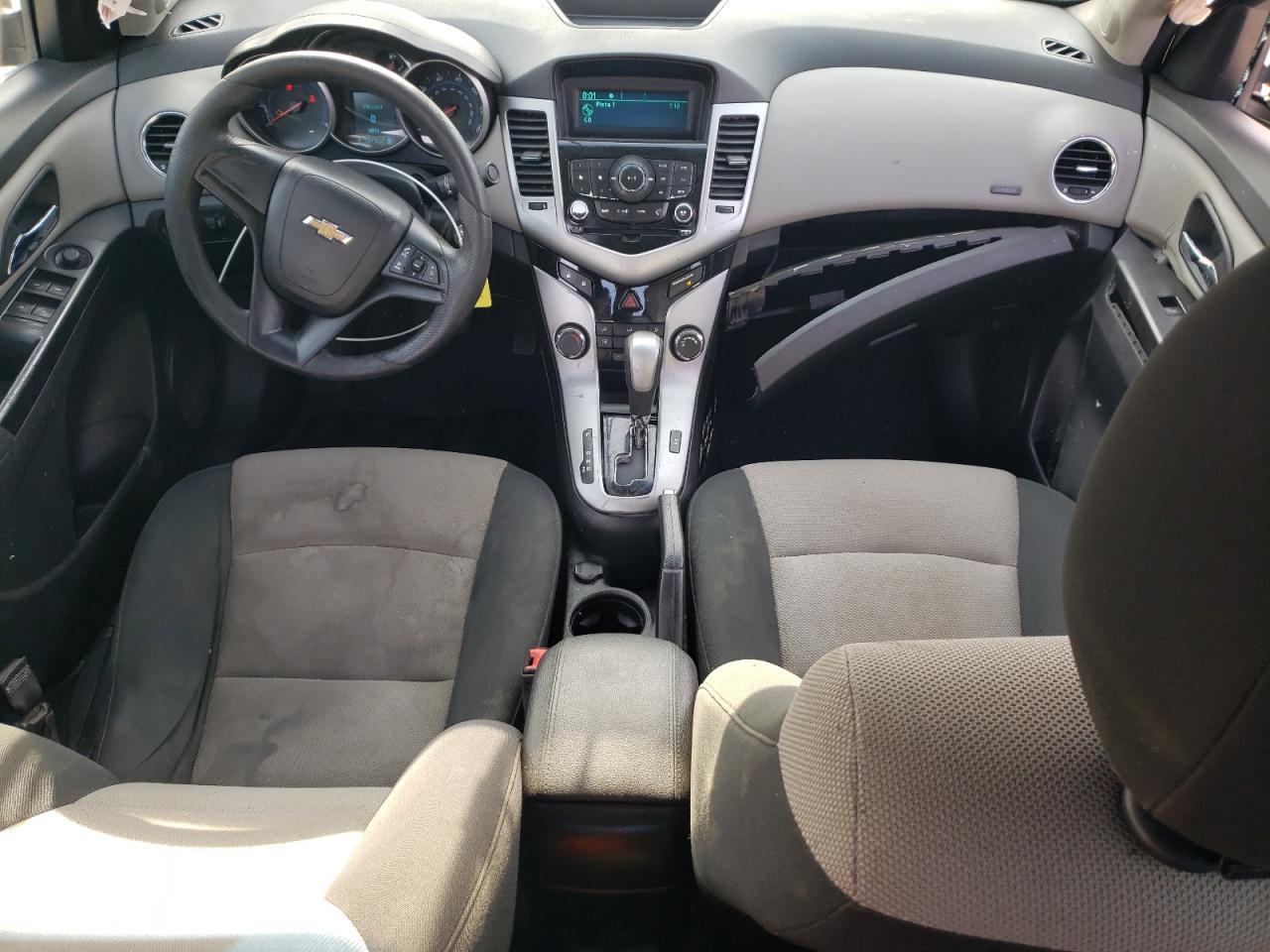 2012 Chevrolet Cruze - Image 8