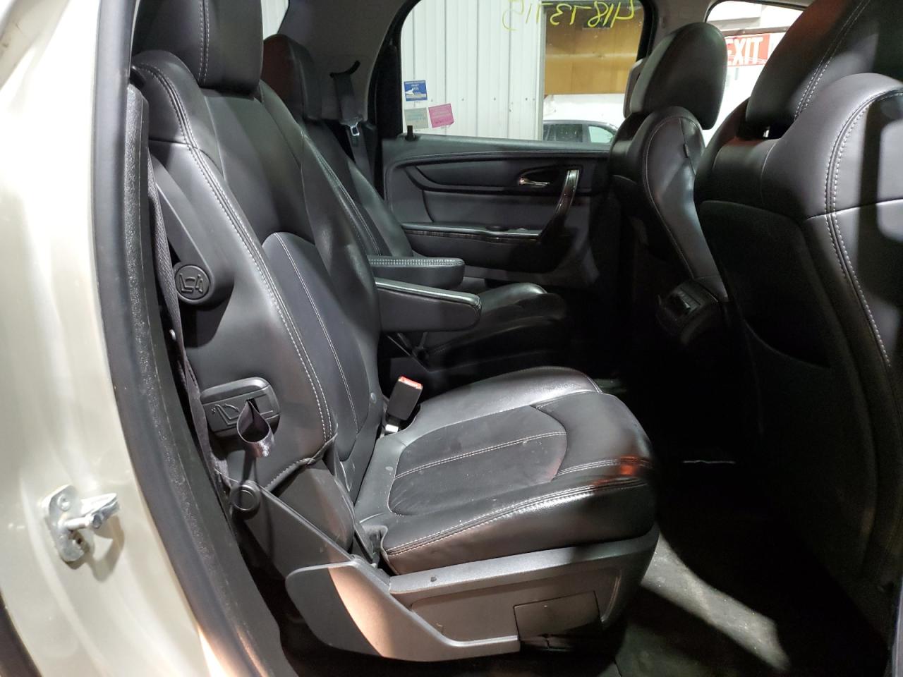 2014 GMC Acadia - Image 11