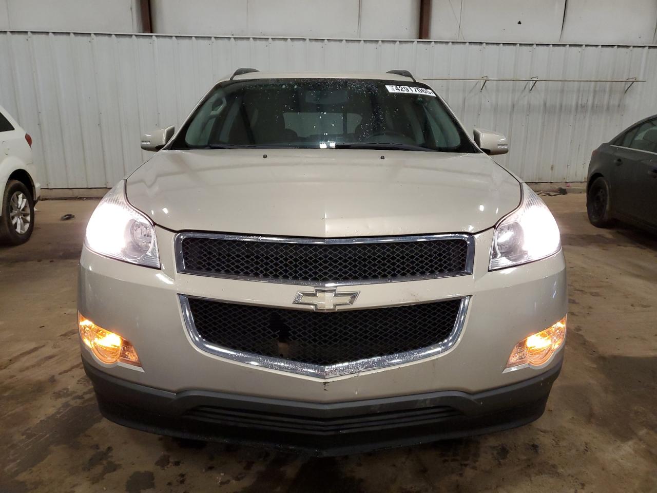 2011 Chevrolet Traverse - Image 5