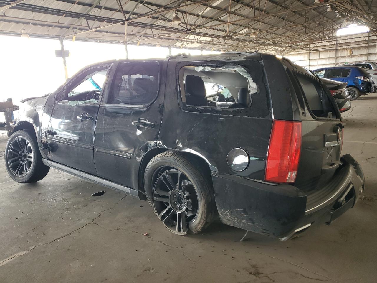 2013 Cadillac Escalade - Image 2