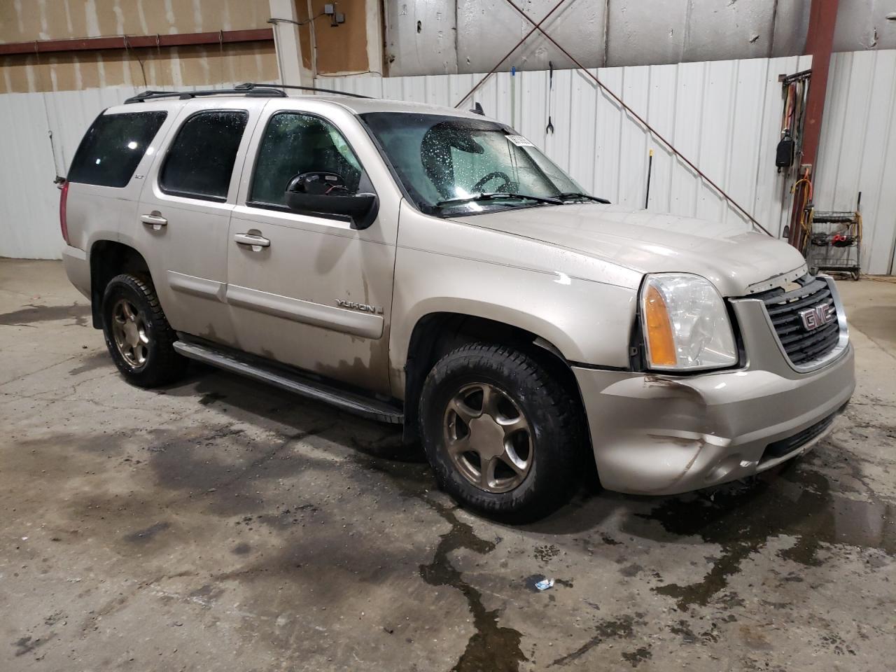 2007 GMC Yukon - Image 4