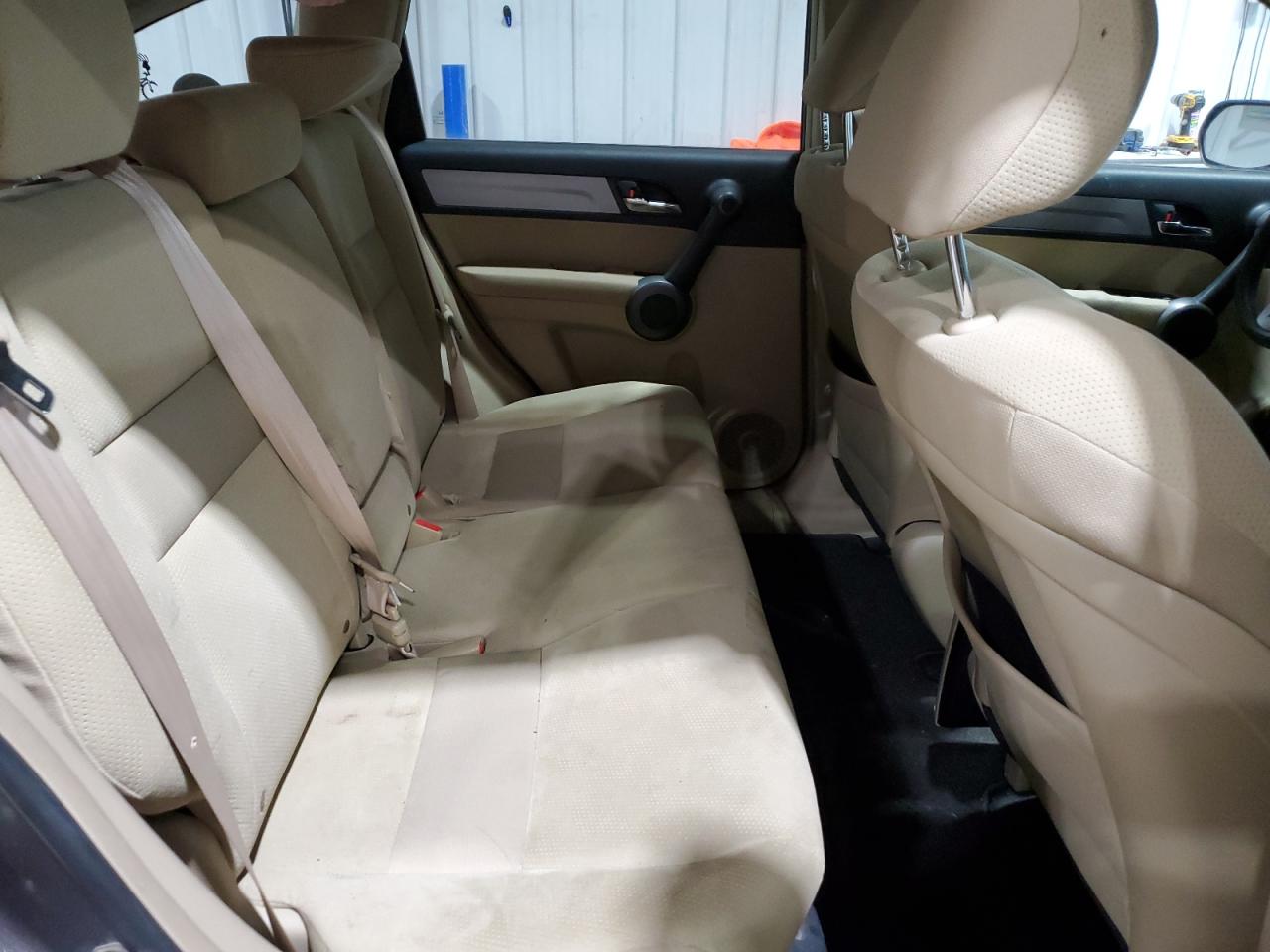 2010 Honda CR-V - Image 11