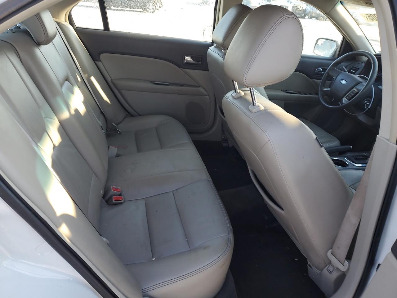2011 Ford Fusion - Image 10