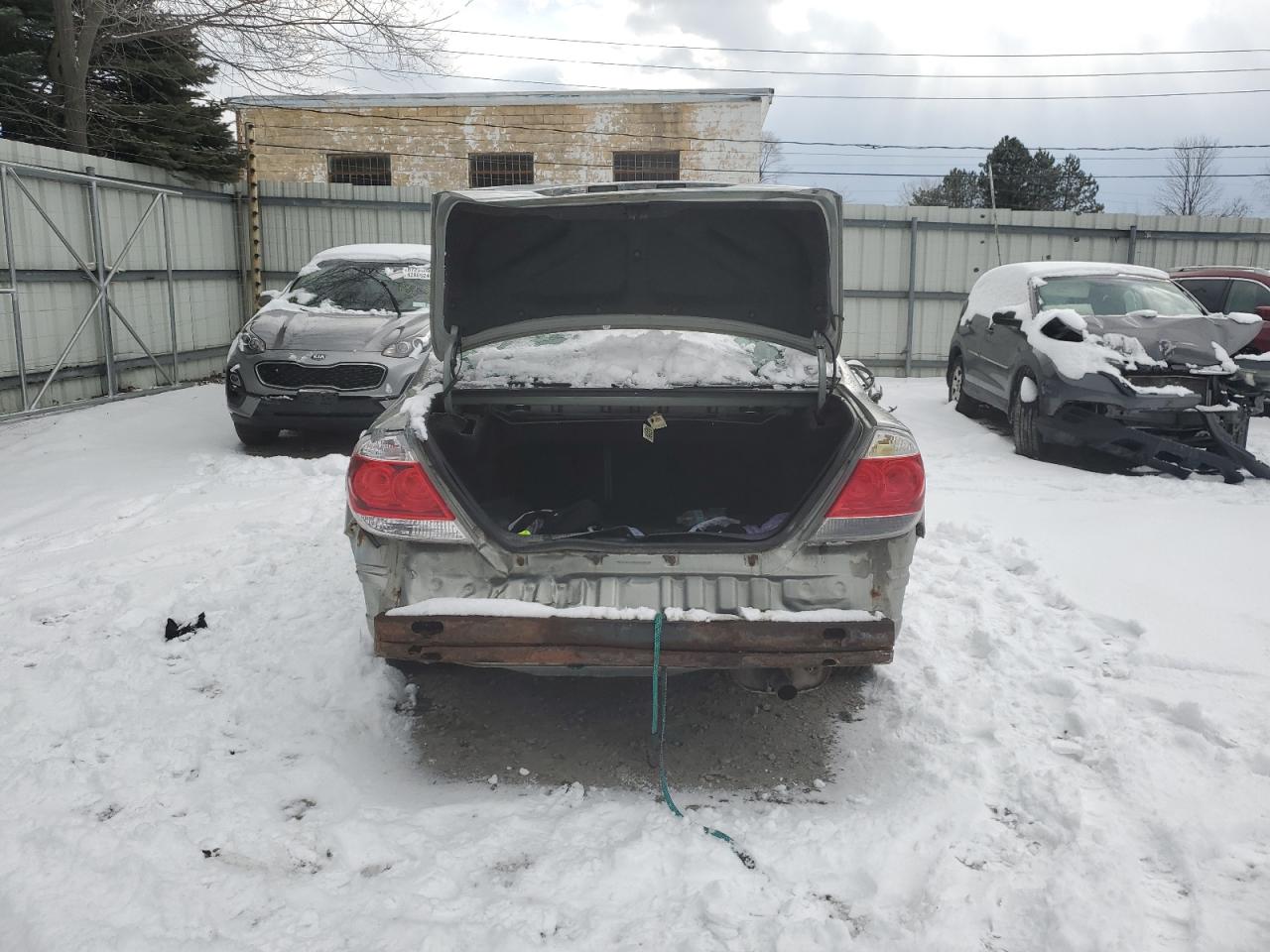 2005 Toyota Camry - Image 6