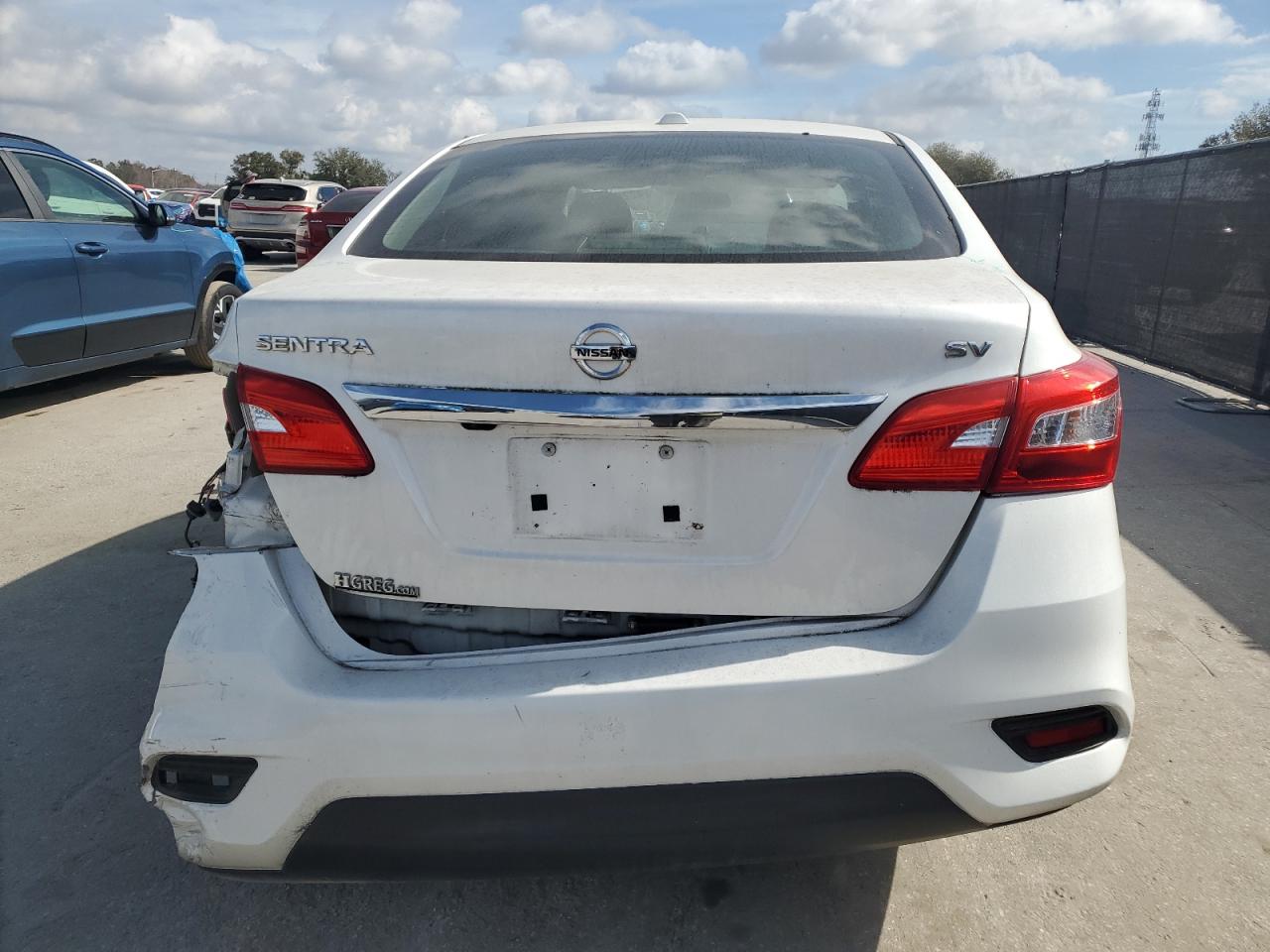 2018 Nissan Sentra - Image 6