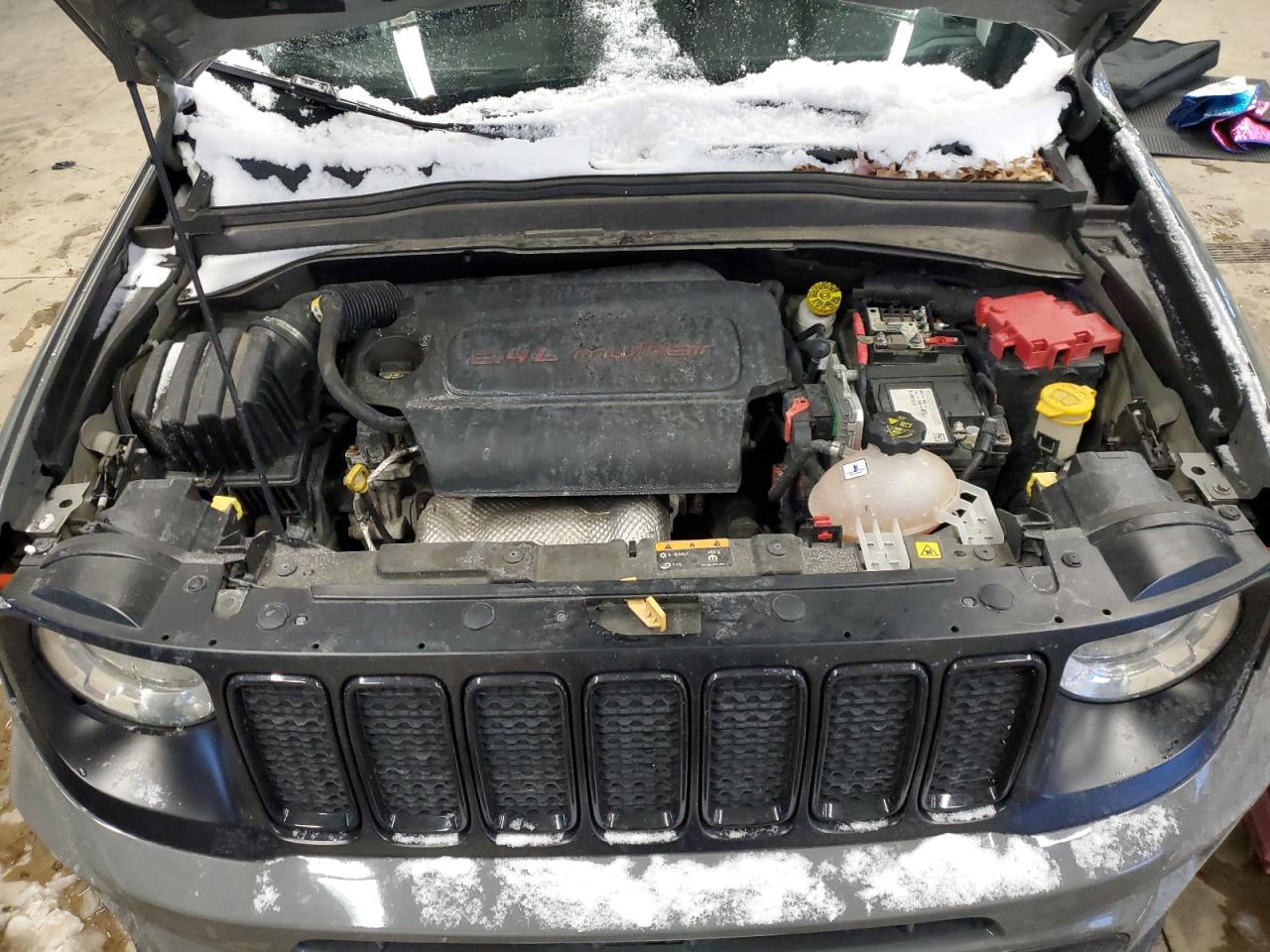 2020 Jeep Renegade - Image 14