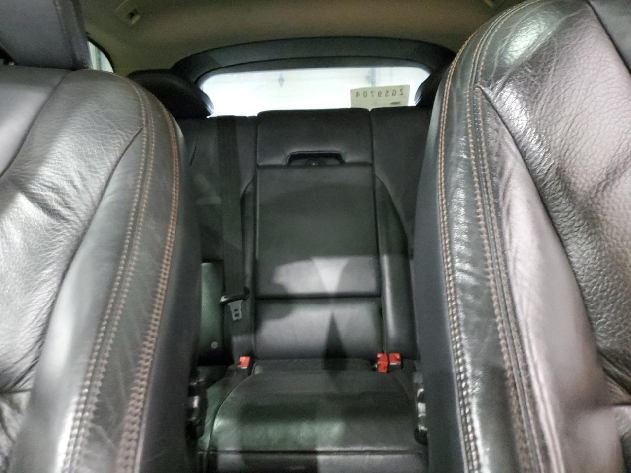 2010 Volvo XC60 - Image 10