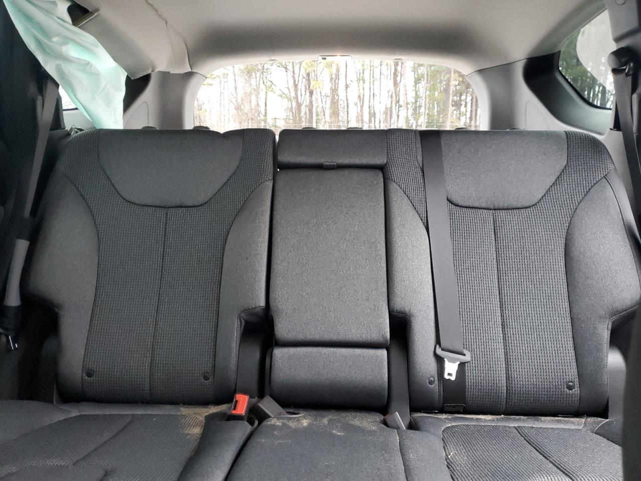 2019 Hyundai Santa Fe - Image 10