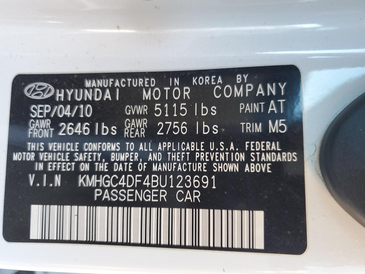 2011 Hyundai Genesis - Image 13