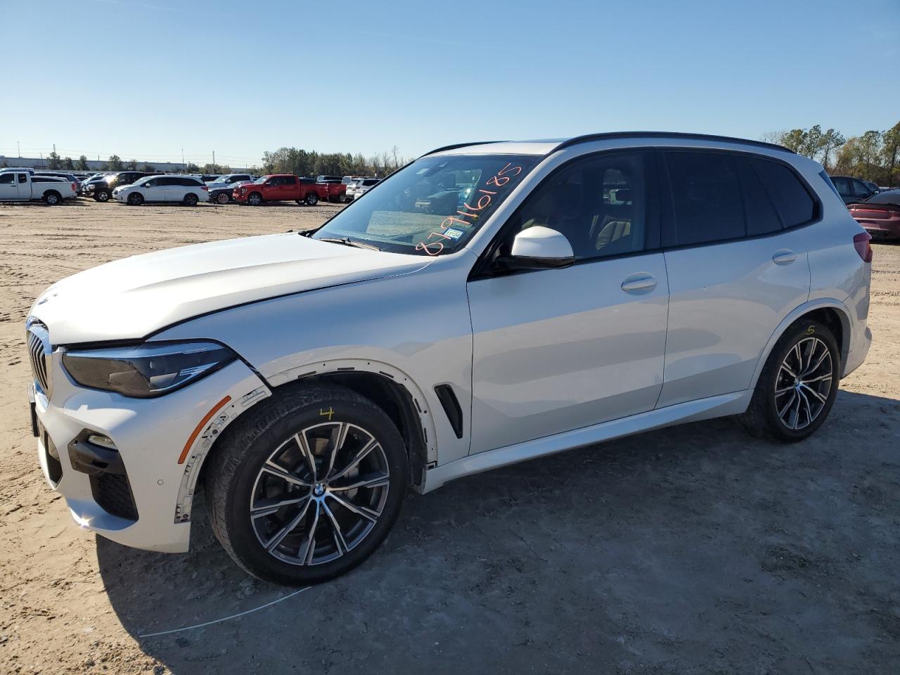 VIN 5UXCR6C50KLK85392 2019 BMW X5 no.1