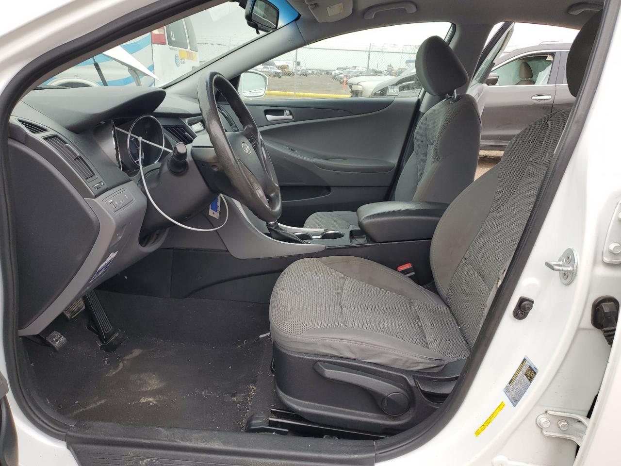 2014 Hyundai Sonata - Image 7
