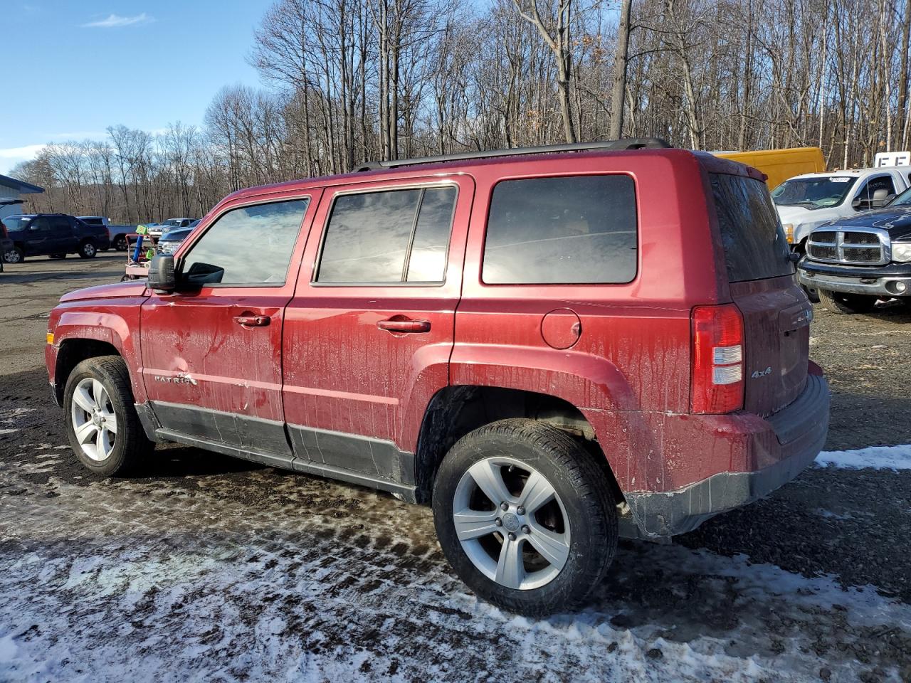 2014 Jeep Liberty (Patriot) - Image 2