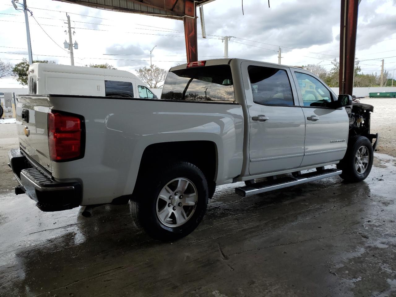2018 Chevrolet Silverado - Image 3