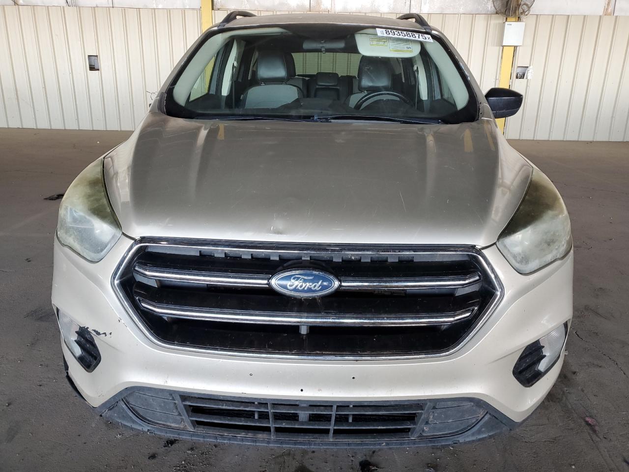 VIN 1FMCU0GD9HUD40046 2017 FORD ESCAPE no.5