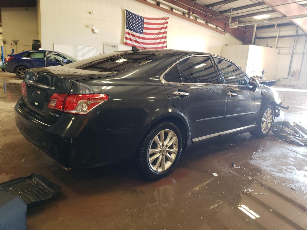 2011 Lexus ES - Image 3
