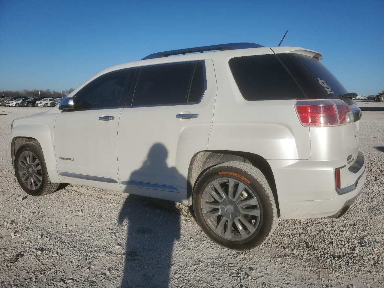 2016 GMC Terrain - Image 2