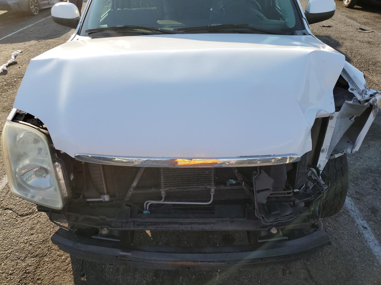 2007 GMC Yukon - Image 14