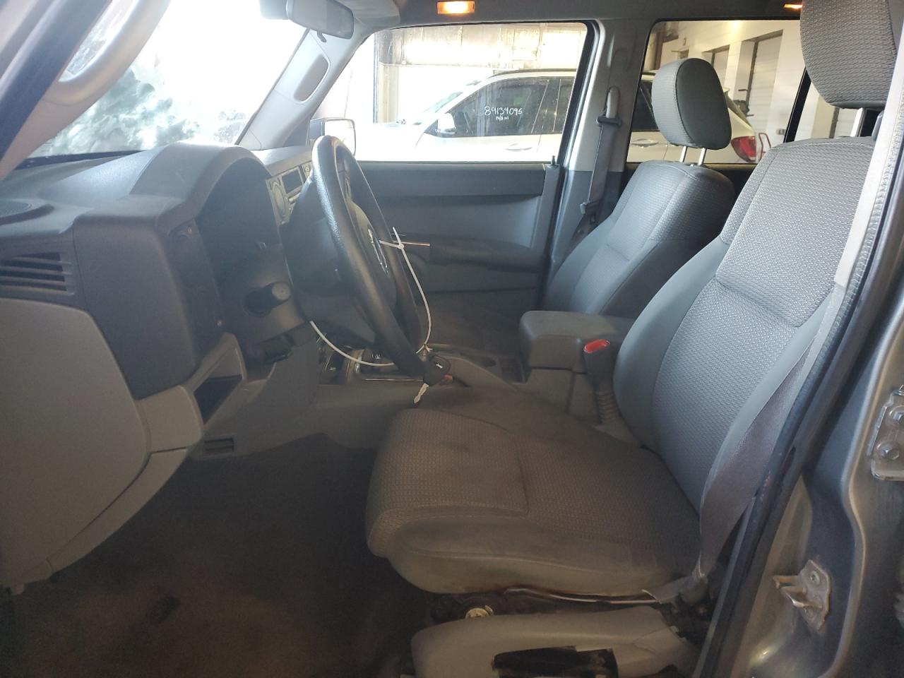 2007 Jeep Commander - Image 7