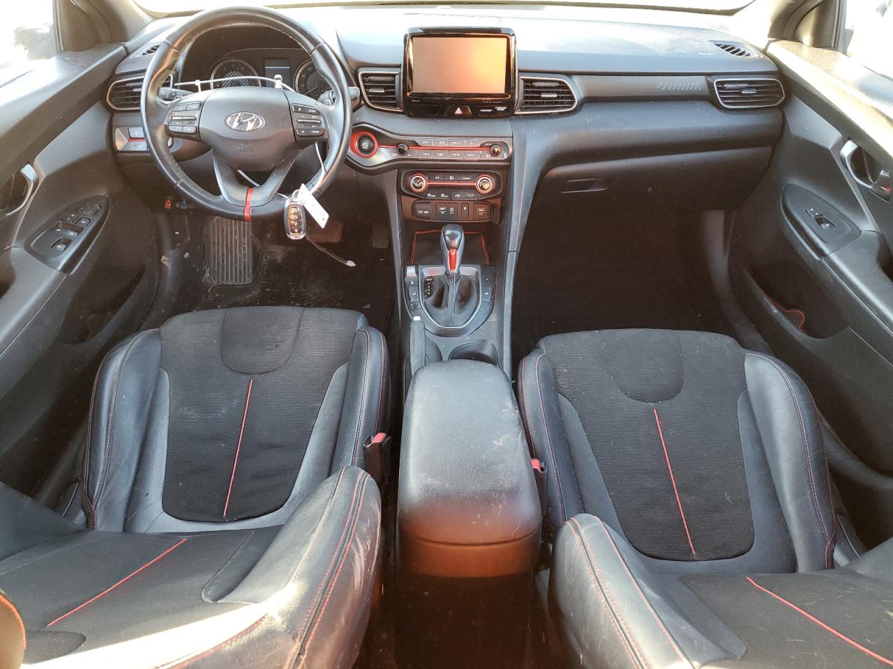 2020 Hyundai Veloster - Image 8