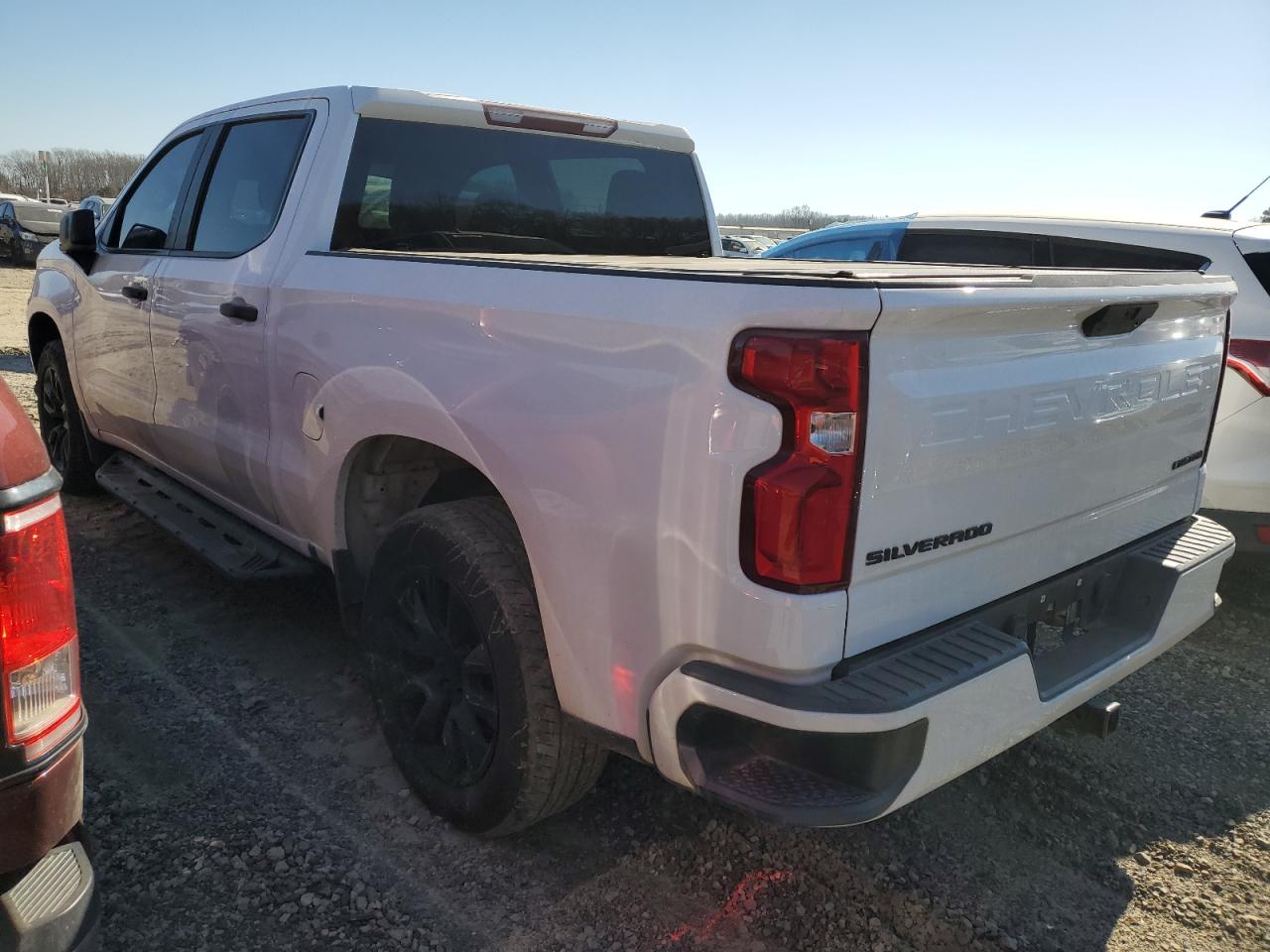 2015 GMC Sierra - Image 2