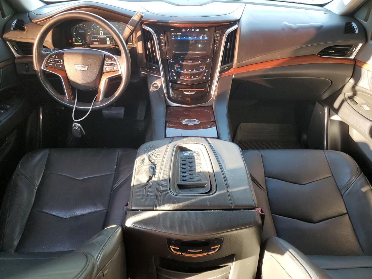 VIN 1GYS3LKJ8FR747349 2015 CADILLAC ESCALADE no.8