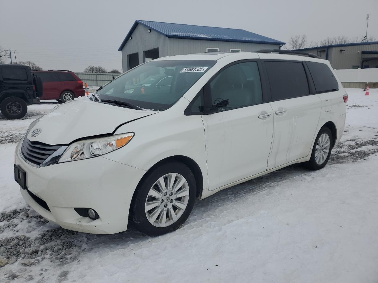 2015 Toyota Sienna - Image 1
