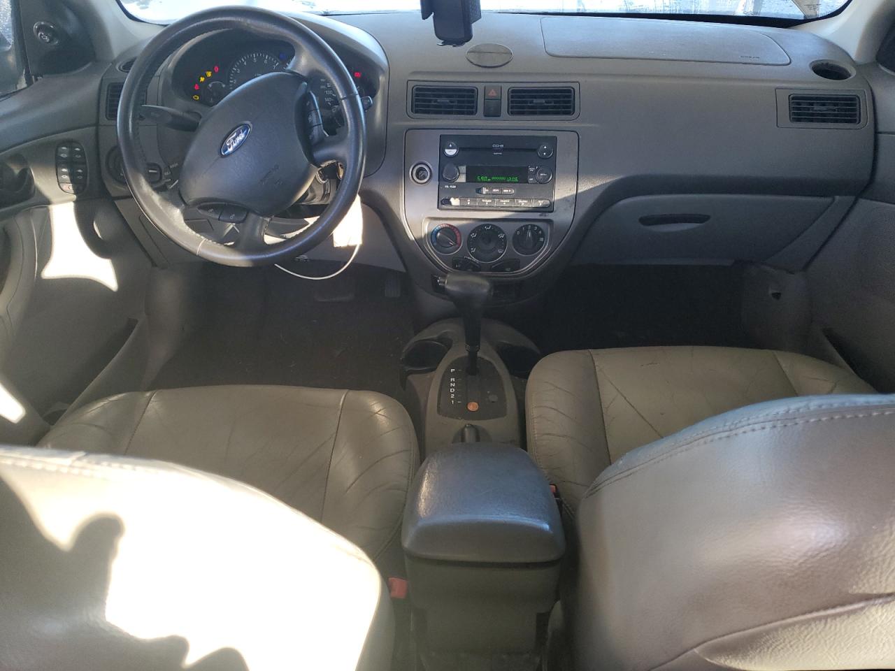 2005 Ford Focus - Image 8