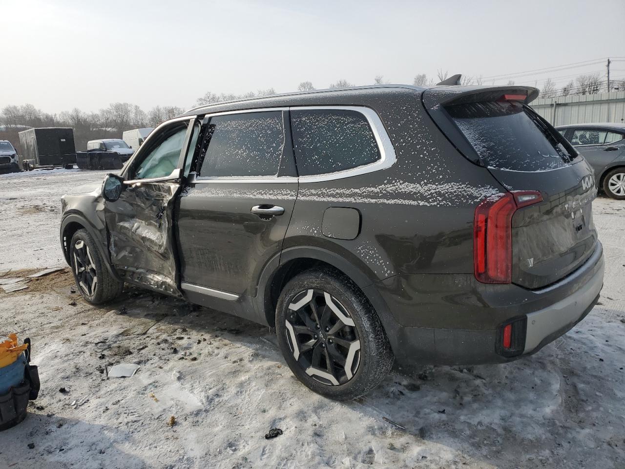 2023 Kia Telluride - Image 2
