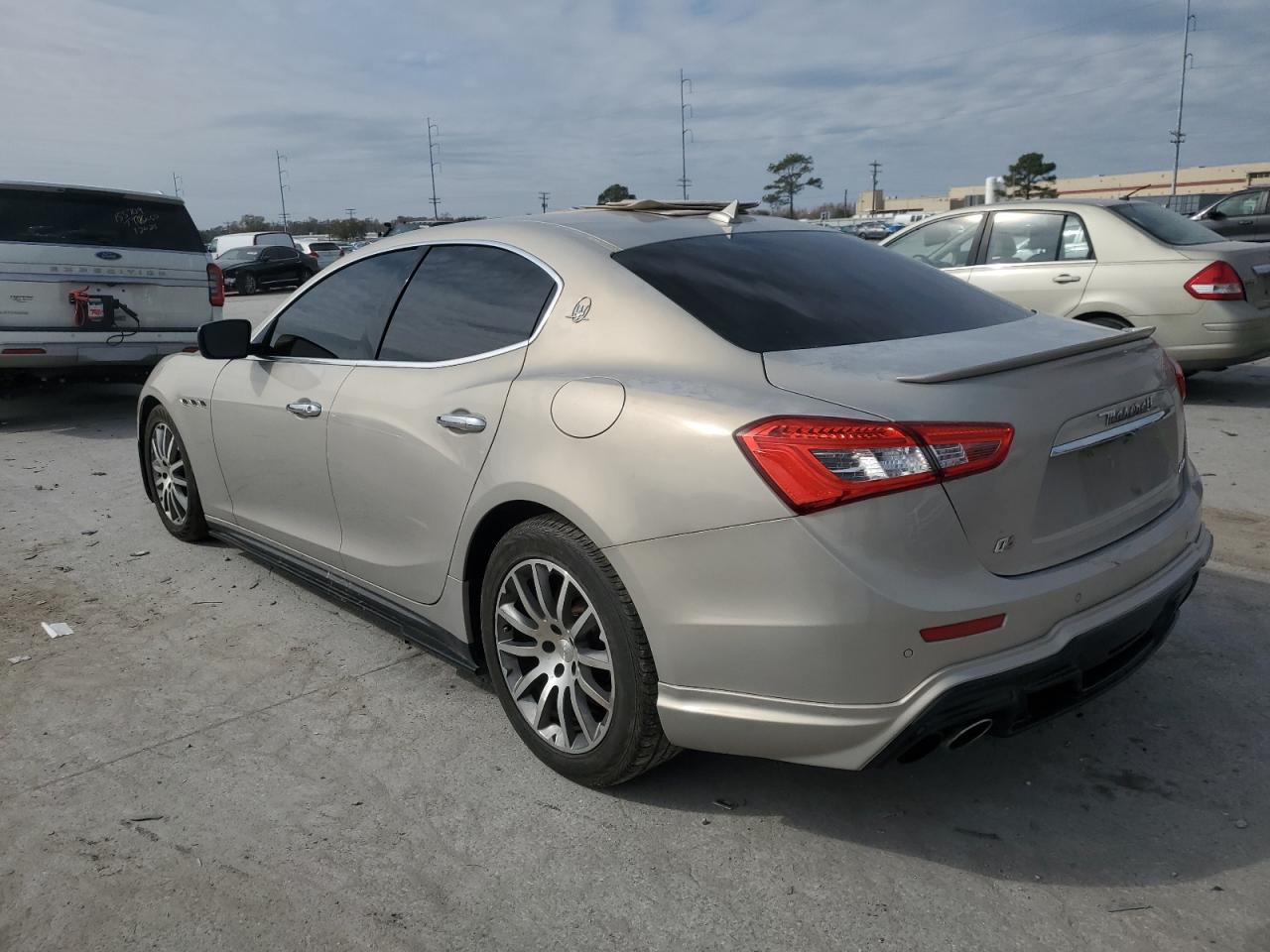 2014 Maserati Ghibli - Image 2