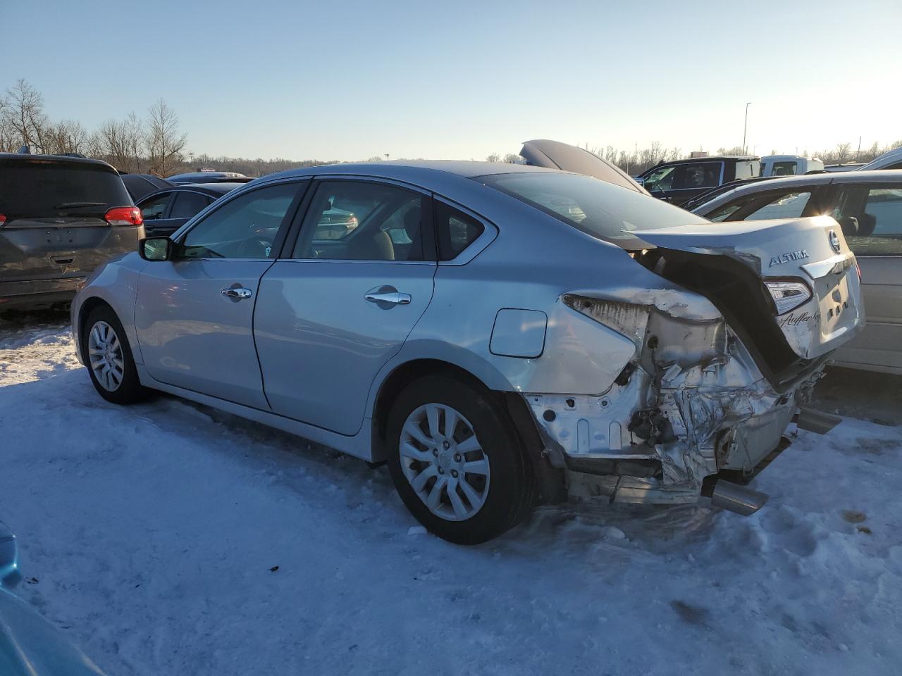 2016 Nissan Altima - Image 2
