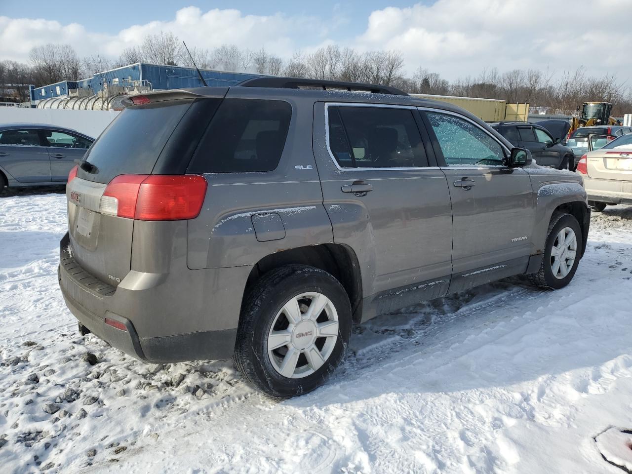 2011 GMC Terrain - Image 3