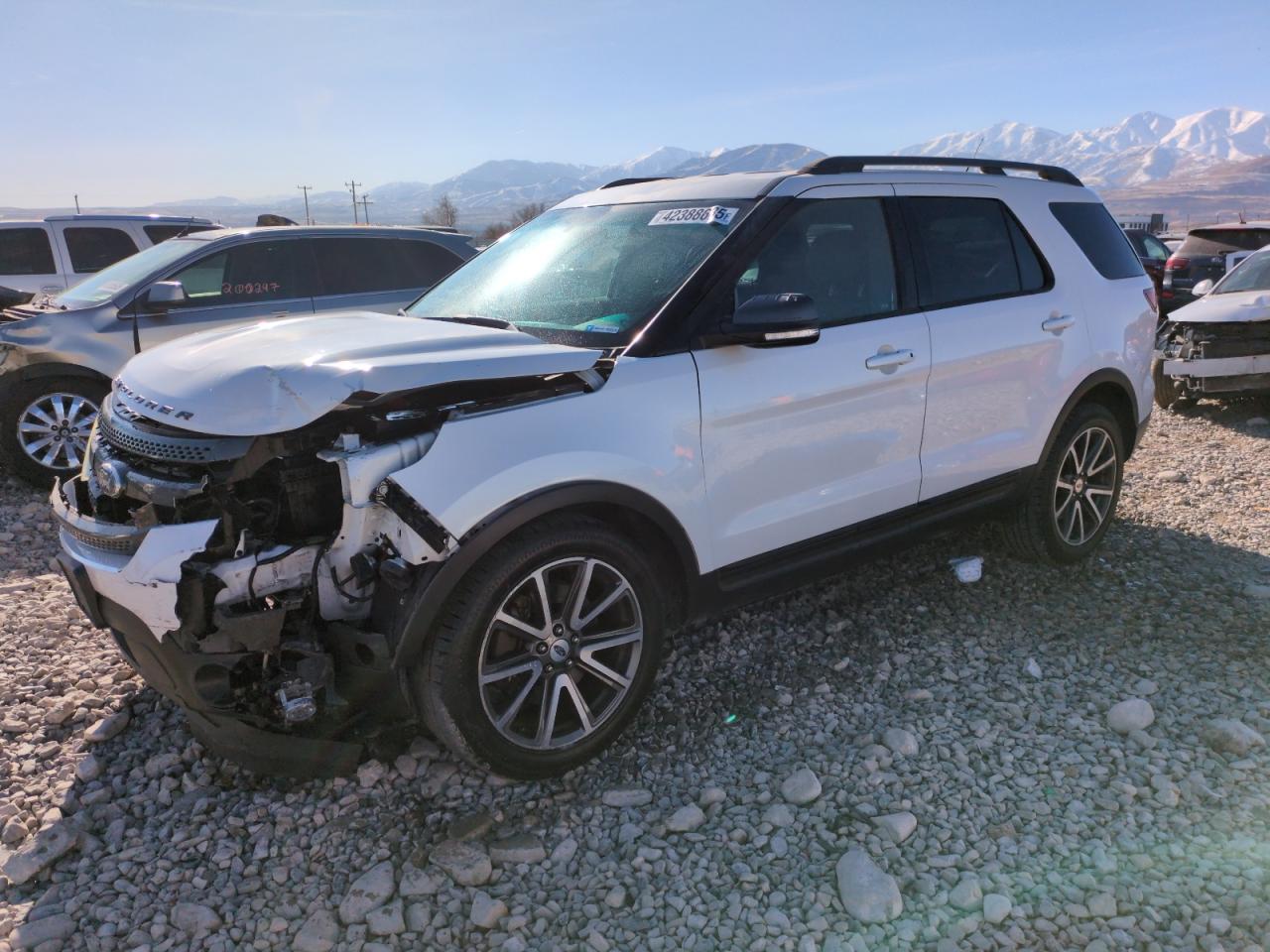 2015 Ford Explorer - Image 1