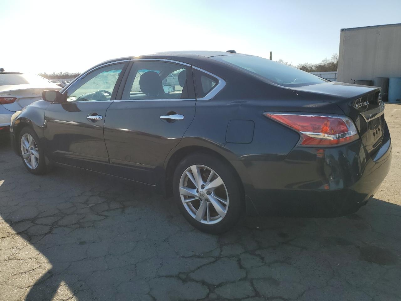 2015 Nissan Altima - Image 2