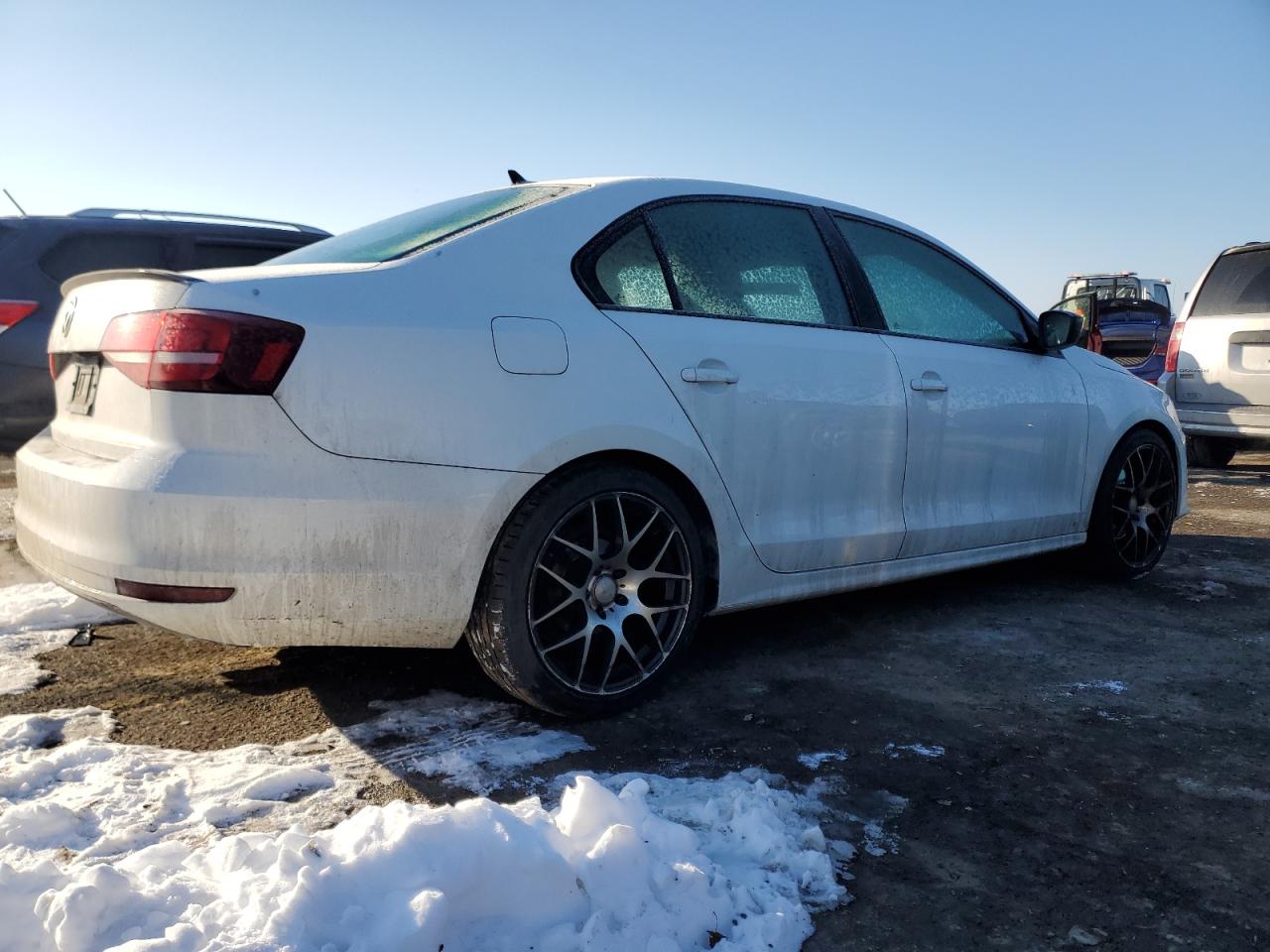 2016 Volkswagen Jetta - Image 3