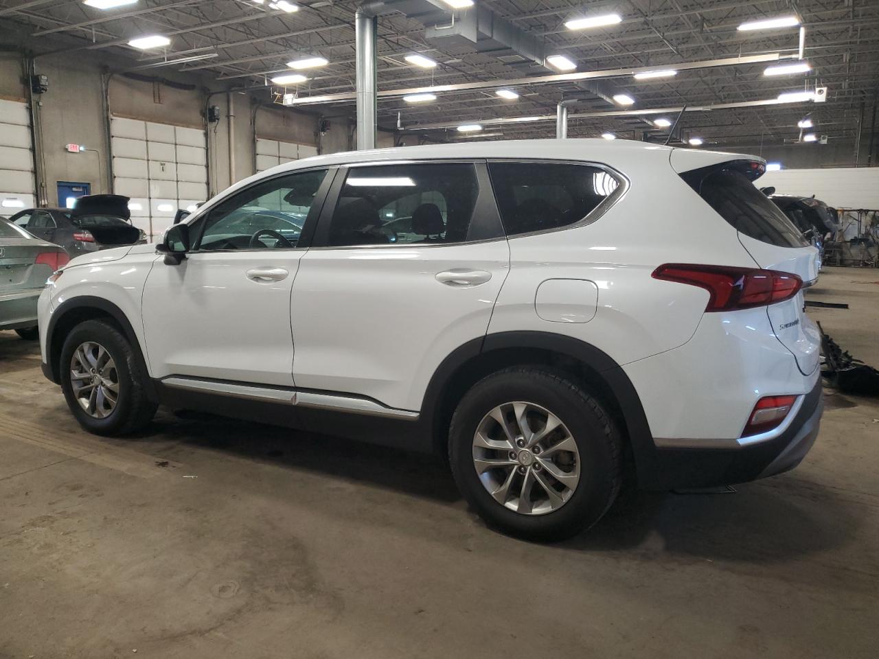 2019 Hyundai Santa Fe - Image 2