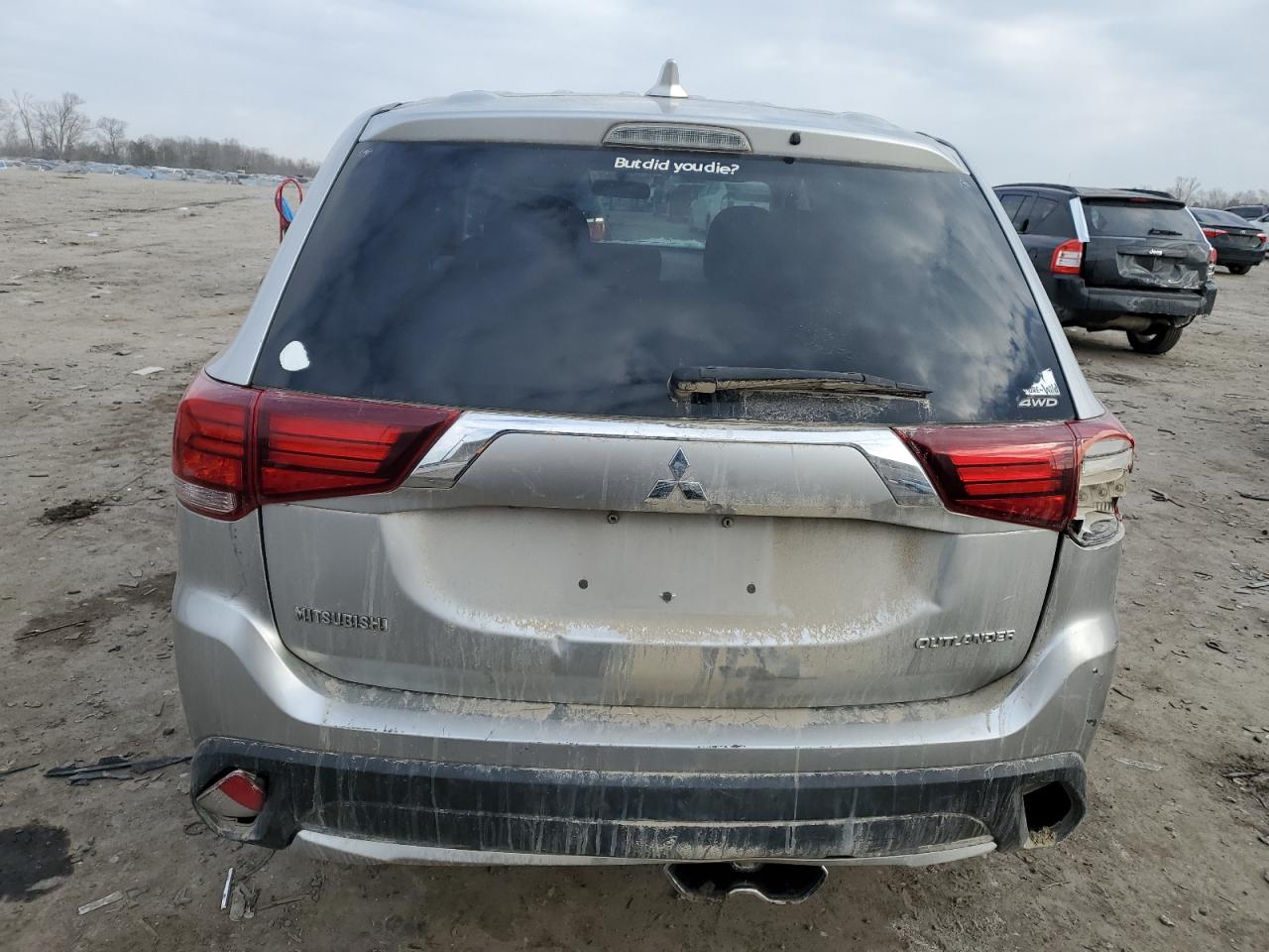 2018 Mitsubishi Outlander - Image 6