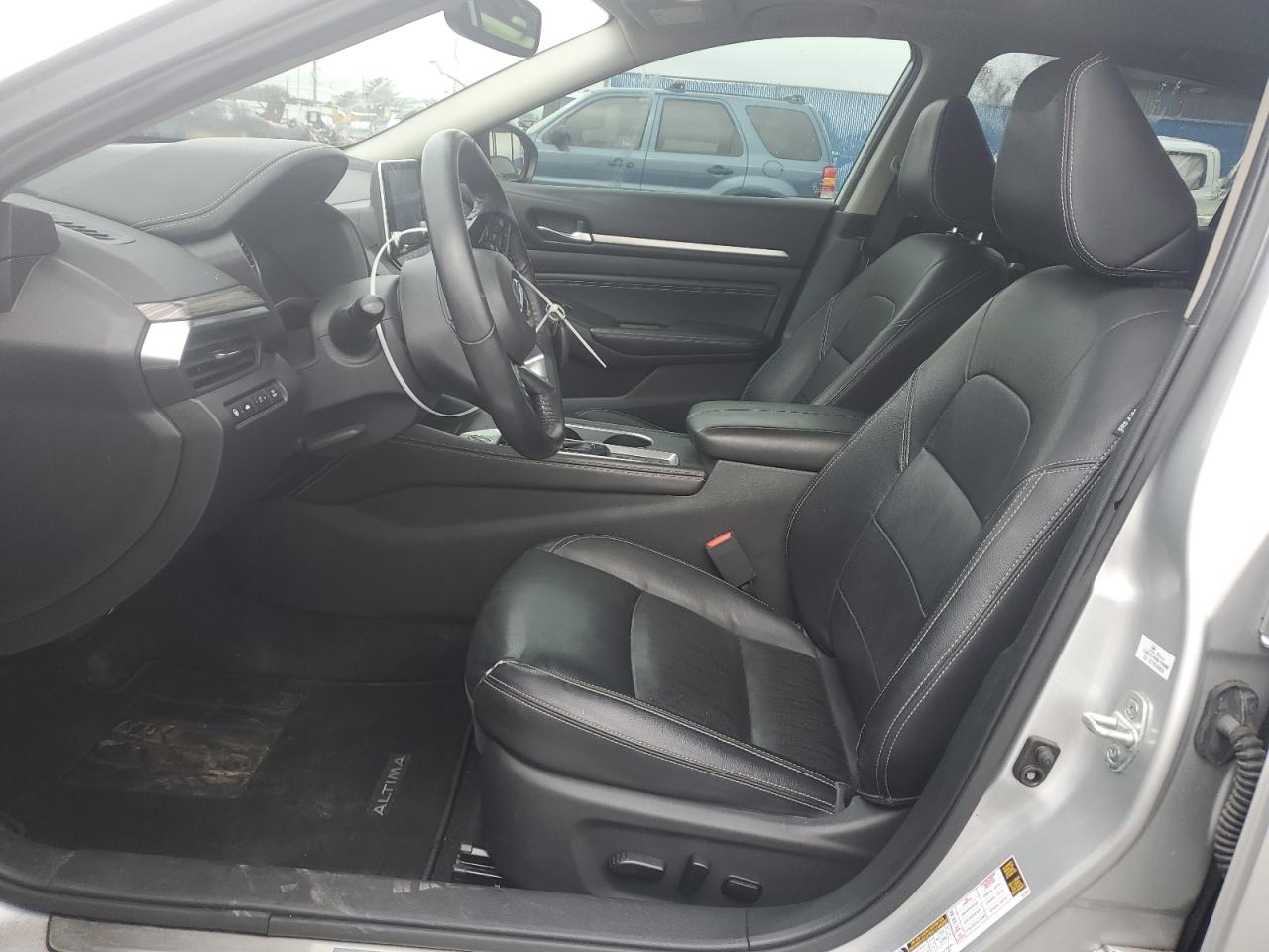 2019 Nissan Altima - Image 7