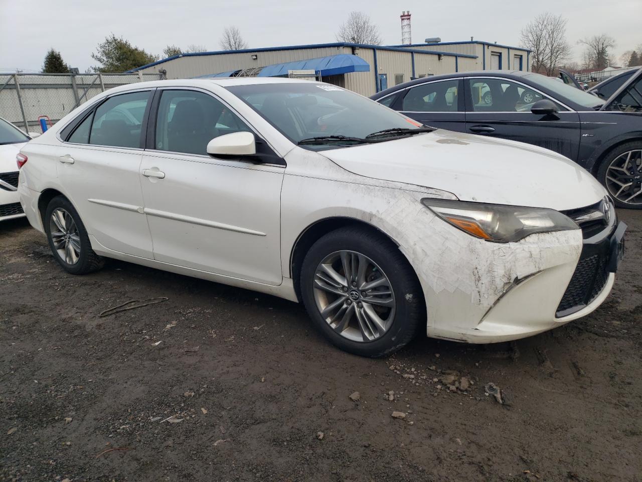 2016 Toyota Camry - Image 4