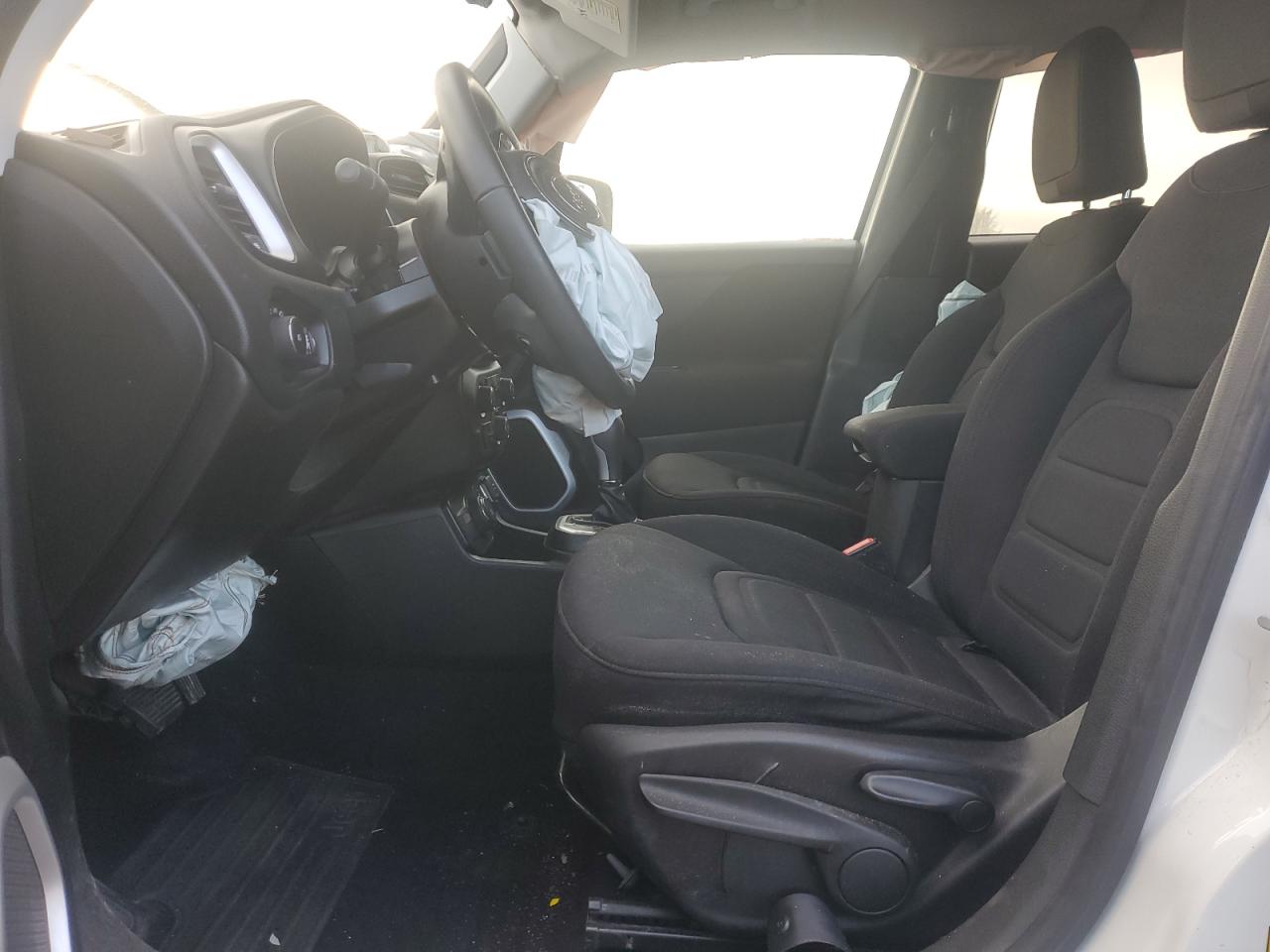 2018 Jeep Renegade - Image 7