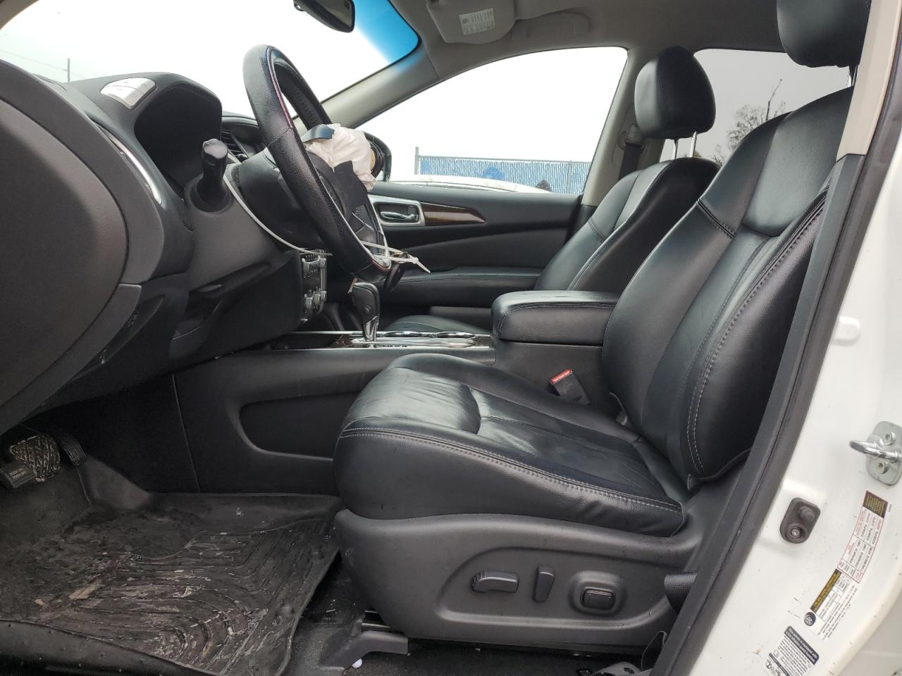 2015 Nissan Pathfinder - Image 7