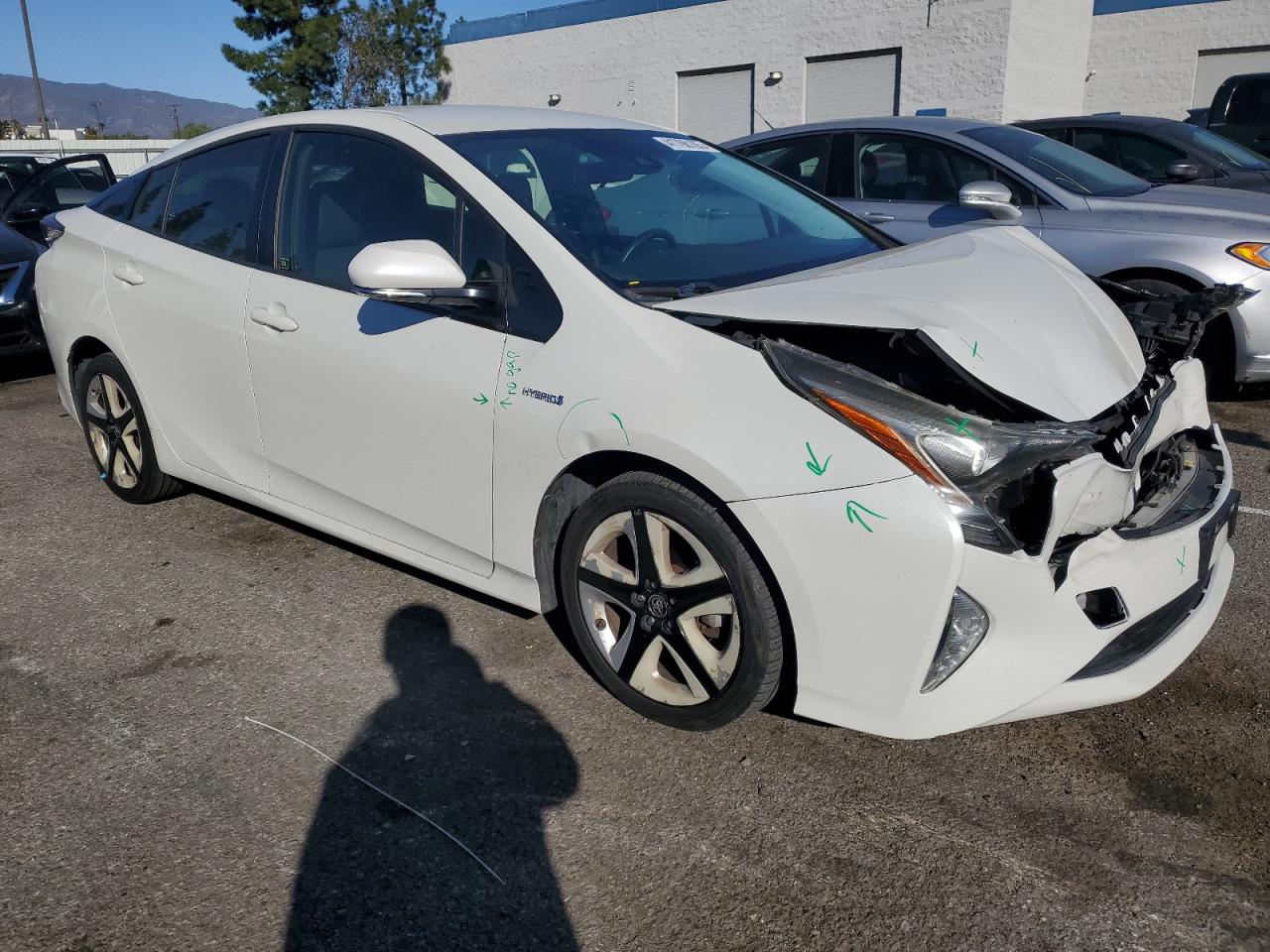 2016 Toyota Prius - Image 4